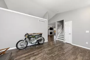 688 Whippoorwill Dr, Union Township, OH 45244 - Photo 17