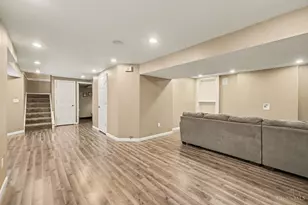 6492 Abingdon Hall, Hamilton Township, OH 45152 - Photo 17