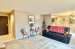 5442 Blue Sky Dr, Green Township, OH 45247 - Photo 3