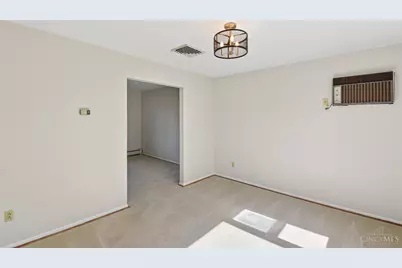 3191 Sunnyhollow Lane, Green Township, OH 45239 - Photo 11