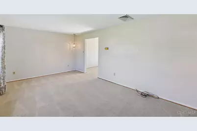 3191 Sunnyhollow Lane, Green Township, OH 45239 - Photo 3