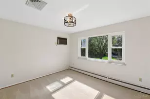 3191 Sunnyhollow Ln, Green Township, OH 45239 - Photo 9