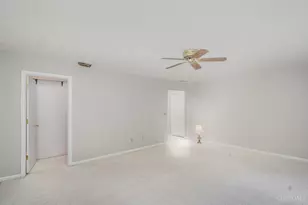 5440 Asbury Lake Dr, Green Township, OH 45247 - Photo 11