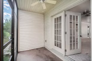 5440 Asbury Lake Dr, Green Township, OH 45247 - Photo 25