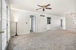 5440 Asbury Lake Dr, Green Township, OH 45247 - Photo 7