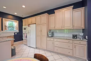 690 Clinton Springs Ave, Cincinnati, OH 45229 - Photo 21