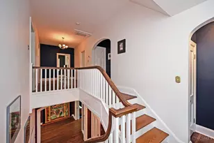 690 Clinton Springs Ave, Cincinnati, OH 45229 - Photo 31