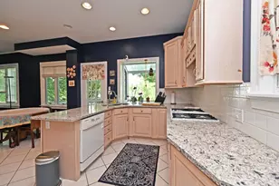 690 Clinton Springs Ave, Cincinnati, OH 45229 - Photo 19