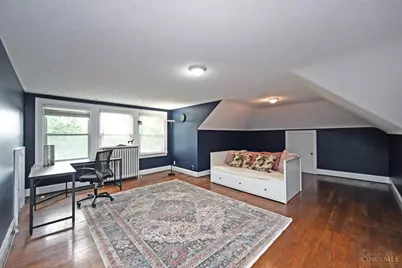 690 Clinton Springs Avenue, Cincinnati, OH 45229 - Photo 59