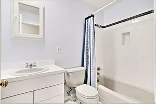 10729 Wellerwoods Dr, Montgomery, OH 45242 - Photo 17