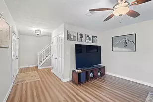 1785 Sunny Acres Dr, Ohio Township, OH 45102 - Photo 9