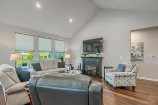 1563 Kaare Ct, Lebanon, OH 45036 - Photo 3