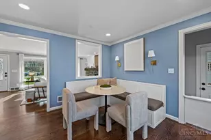 7217 Bobby Ln, Sycamore Township, OH 45243 - Photo 9