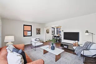 6024 Sunridge Dr, Cincinnati, OH 45224 - Photo 7