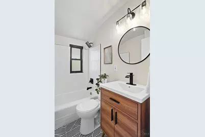 6024 Sunridge Drive, Cincinnati, OH 45224 - Photo 23