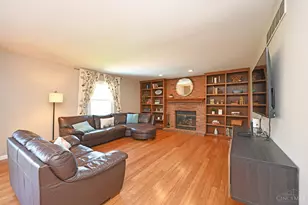 7426 Sussex Dr, West Chester, OH 45069 - Photo 17