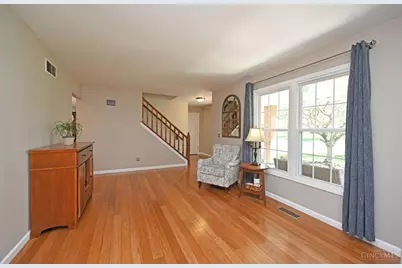 7426 Sussex Drive, West Chester, OH 45069 - Photo 9