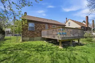 142 S Grove Ave, Wyoming, OH 45215 - Photo 17