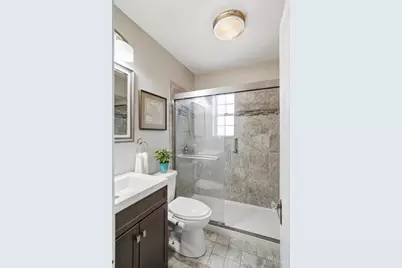 142 S Grove Avenue, Wyoming, OH 45215 - Photo 15