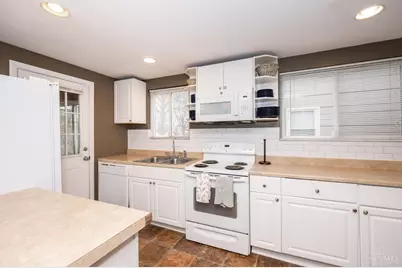 6848 Somerset Drive, Springfield Township, OH 45224 - Photo 9