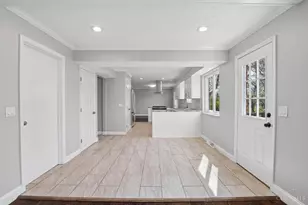 1577 Silverglade Ct, Springfield Township, OH 45240 - Photo 13