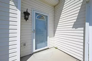 10157 Pippin Meadows Dr, Colerain Township, OH 45231 - Photo 3