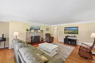 1075 Nimitz Ln, Anderson Township, OH 45230 - Photo 5