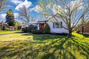 1854 Sylved Ln, Cincinnati, OH 45238 - Photo 3