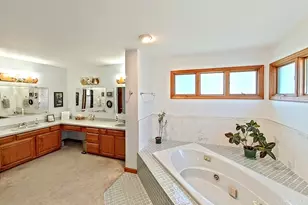 8410 Todd Creek Cir, West Chester, OH 45069 - Photo 11