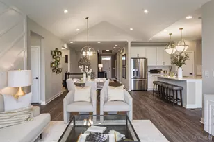 10014 Washington Gln Dr, Washington Twp, OH 45458 - Photo 13