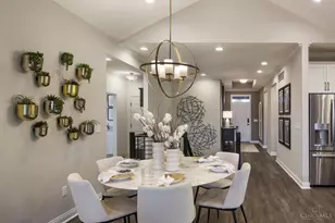 10014 Washington Gln Dr, Washington Twp, OH 45458 - Photo 11