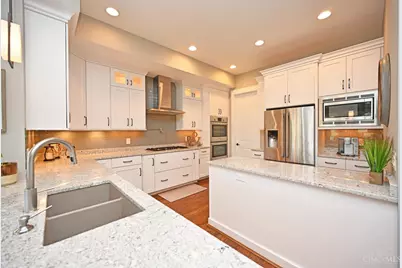 621 Athens Avenue, Cincinnati, OH 45226 - Photo 15