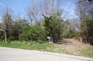 7856 Strout Rd, Washington Township, OH 45113 - Photo 1