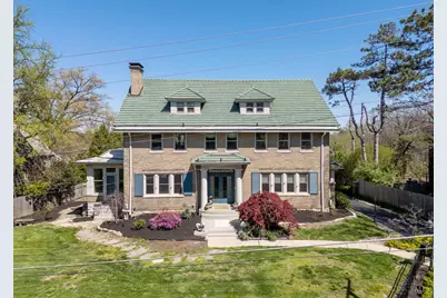 718 Clinton Springs Avenue, Cincinnati, OH 45229 - Photo 1