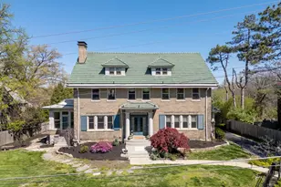 718 Clinton Springs Ave, Cincinnati, OH 45229 - Photo 1