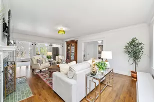 718 Clinton Springs Ave, Cincinnati, OH 45229 - Photo 11