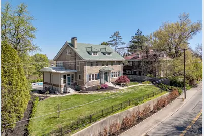 718 Clinton Springs Avenue, Cincinnati, OH 45229 - Photo 5