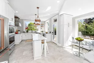 718 Clinton Springs Ave, Cincinnati, OH 45229 - Photo 23