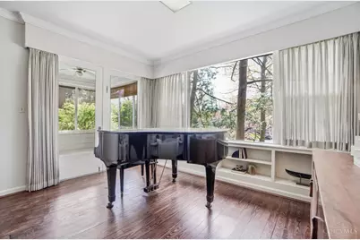 3990 Beechwood Avenue, Cincinnati, OH 45229 - Photo 11