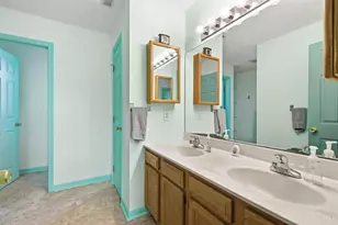 8080 Kings Ct, Hamilton Township, OH 45039 - Photo 21