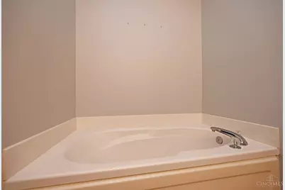 9007 Galewind Way, West Chester, OH 45069 - Photo 21