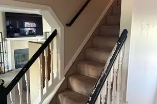 6063 Glennsbury Ct, West Chester, OH 45069 - Photo 3