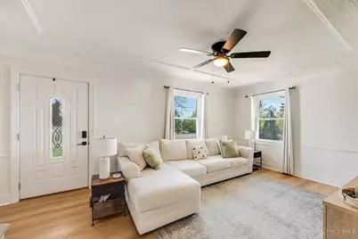 3623 Paramount Ridge Lane, Cincinnati, OH 45247 - Photo 9