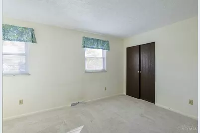 3877 Appletree Court, Cincinnati, OH 45247 - Photo 25