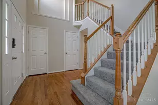 8796 Carey Woods Ln, West Chester, OH 45069 - Photo 5