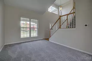 8796 Carey Woods Ln, West Chester, OH 45069 - Photo 9