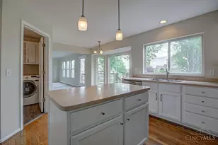 8796 Carey Woods Ln, West Chester, OH 45069 - Photo 17