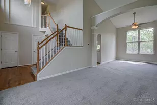 8796 Carey Woods Ln, West Chester, OH 45069 - Photo 7