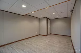 8796 Carey Woods Ln, West Chester, OH 45069 - Photo 43