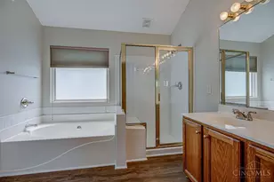 8796 Carey Woods Ln, West Chester, OH 45069 - Photo 29